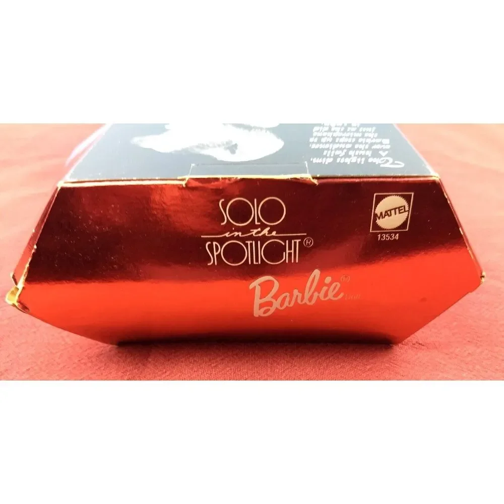 SOLO IN THE SPOTLIGHT BARBIE 1994 Special Edition 1960 Reproduction Mattel 13534